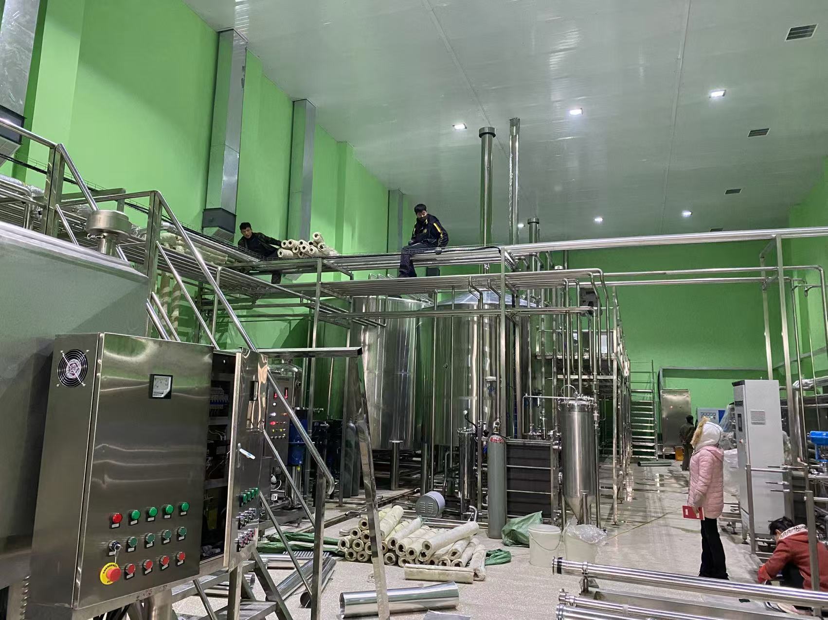 盐亭精酿啤酒设备厂—精酿啤酒设备制造:传承工艺与创新科技的交融